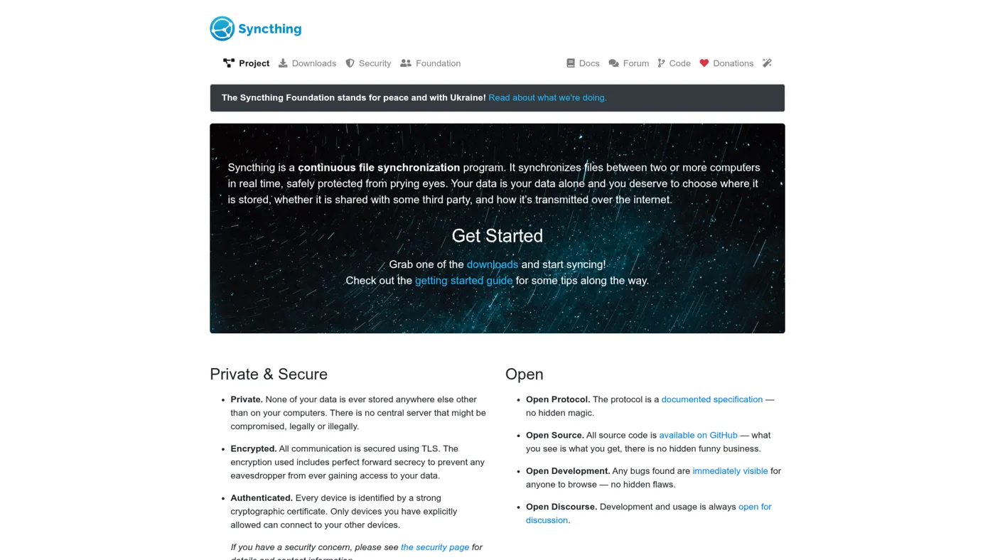 Syncthing homepage describing continuous peer-to-peer file synchronization